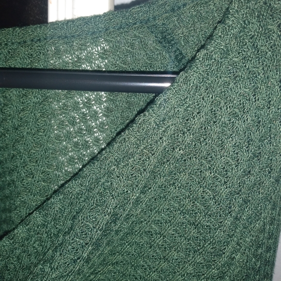 Green shein cropped shirt size small - Picture 3 of 8